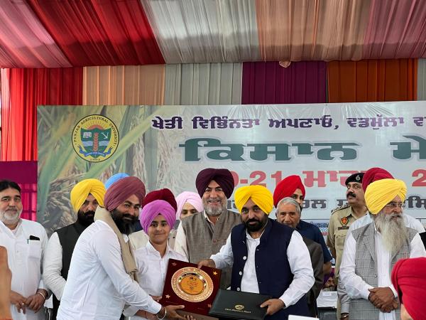 S. Fateh Singh, S/o S. Kartar Singh, District, Sahibzada Ajit Singh Nagar, winner of the Chief Minister Award in the Buffalo Farming category